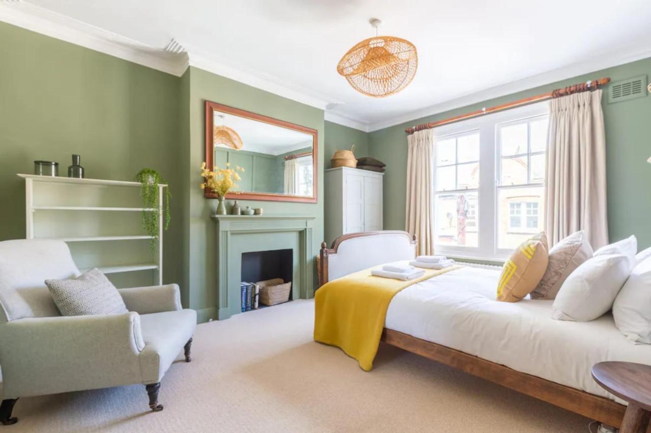 Luxuriously Designed 3 Bedroom Apartment In Clapham Лондон Экстерьер фото